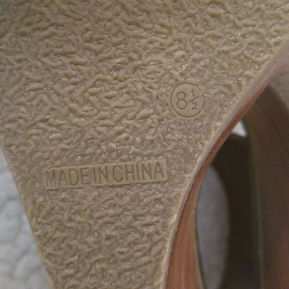 Ladies GLACEE Pewter Color Wedge Sandals 8.5M - Picture 6 of 6